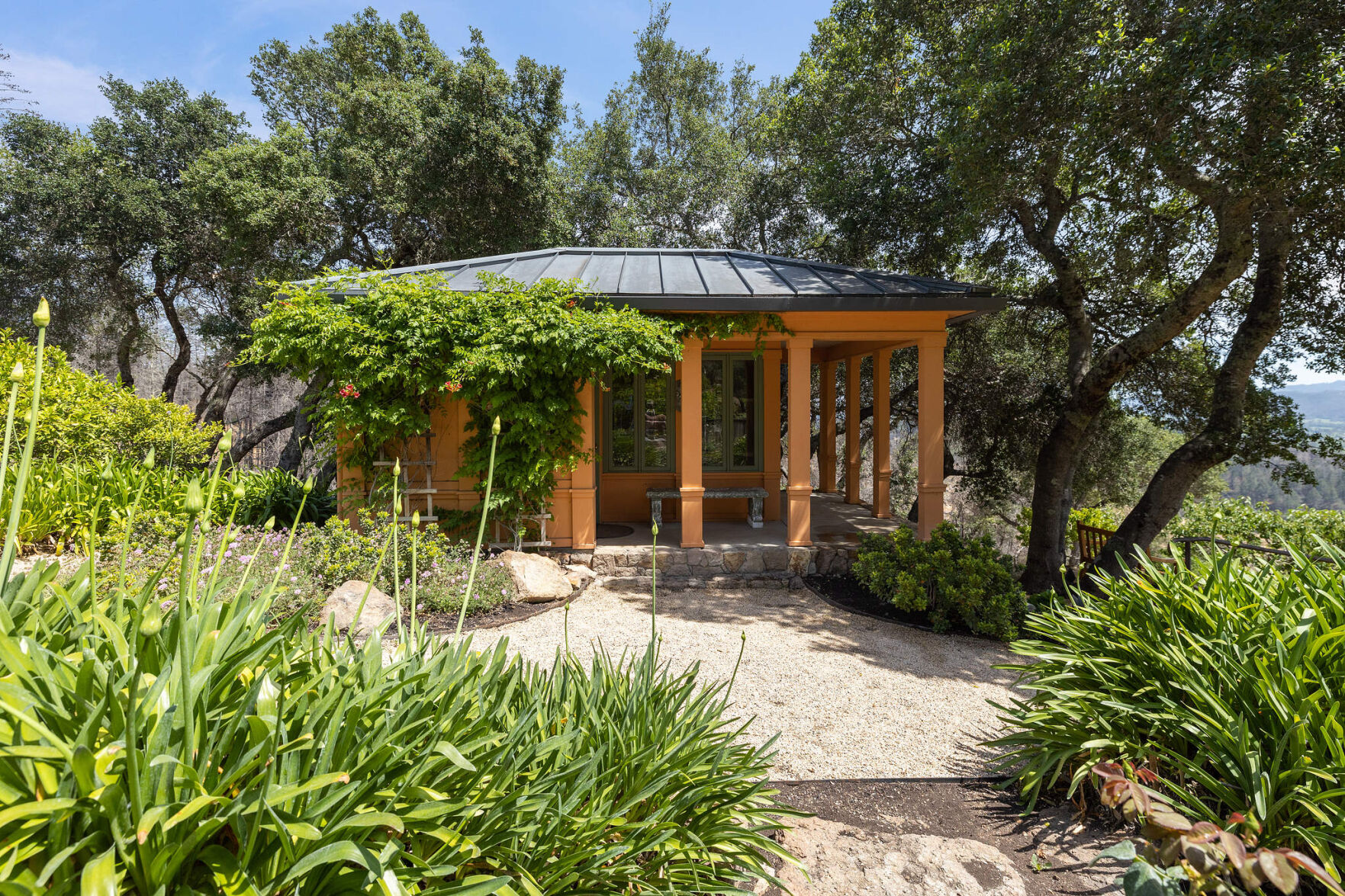 840-844 Meadowood Lane in St. Helena
